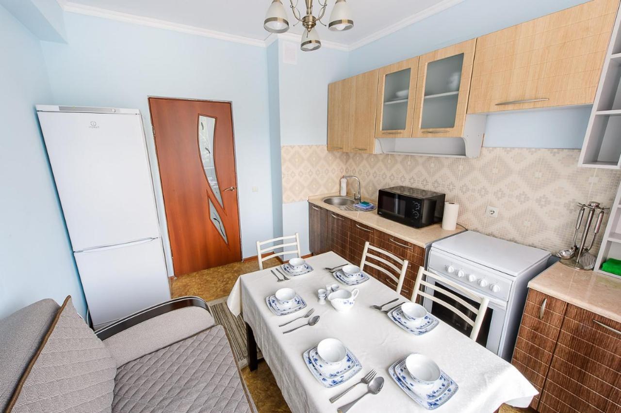 Apartment Оn Makatayeva 5 B Алма Ата Екстериор снимка