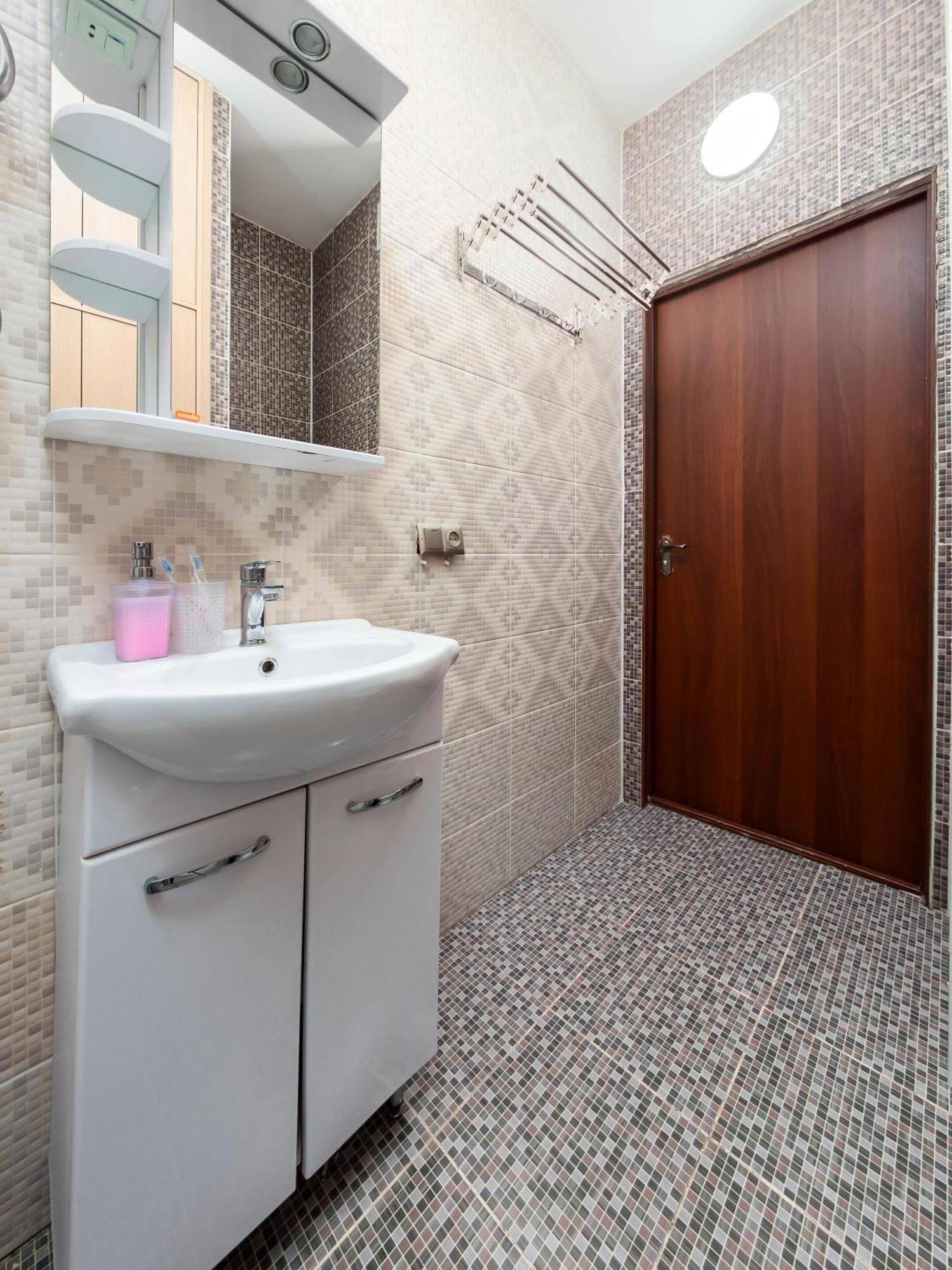Apartment Оn Makatayeva 5 B Алма Ата Екстериор снимка